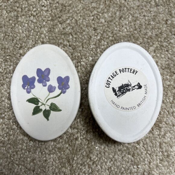 Hand Painted Cottage Pottery Victorian Scented Trinket Box Flowers British Made - Picture 2 of 7